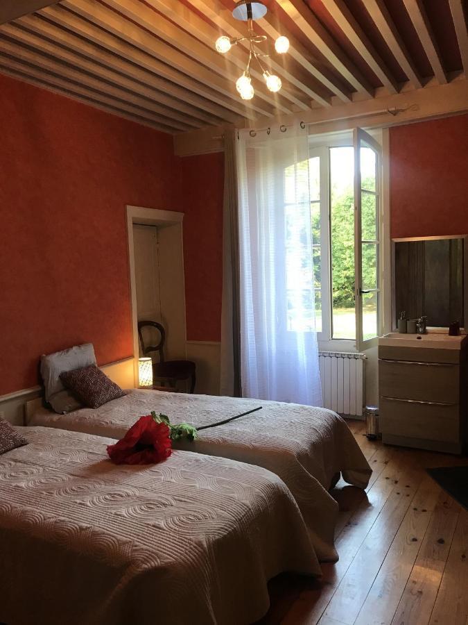 Bed and Breakfast Domaine Des Chabriers Ourches Exteriér fotografie